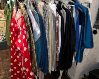 Vintage women's clothes 