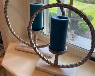 circular iron candle holder