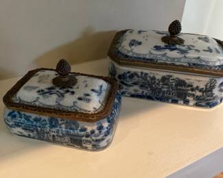 Blue and White Trinket Box with Brass Accents Item No. ASB115/BL