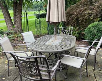 Outdoor Iron Patio Set 