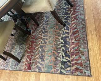 Multicolored Area Rug with Vine Design