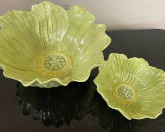 Set of 2 Green Floral Shaped Ceramic Bowls