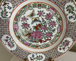 Chinese Hand Painted Floral & Butterfly Pattern Plate