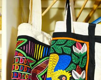 Tote bags with molas