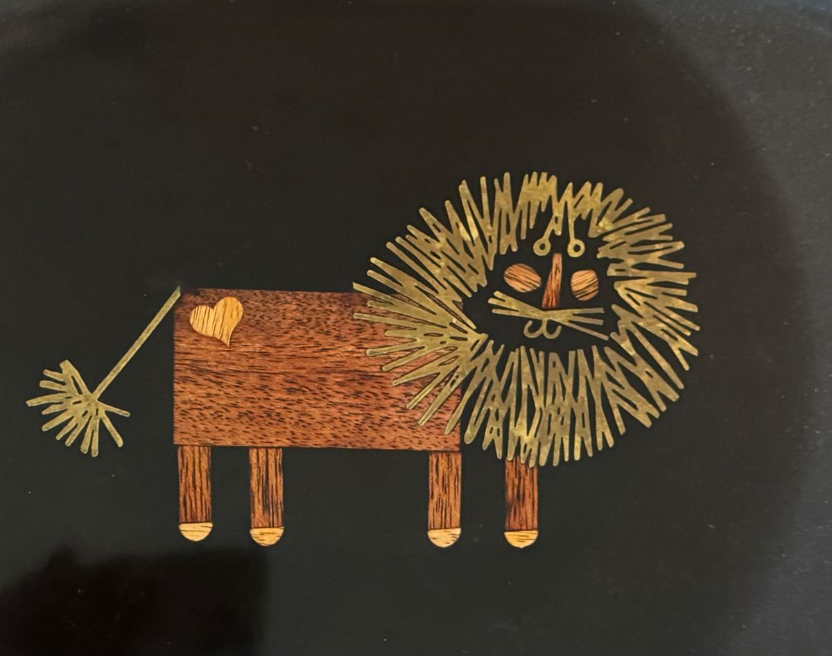 Vintage Couroc Monterey Lion bar tray
