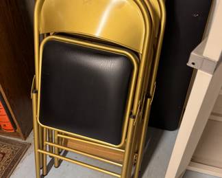 Vintage card table and folding chairs- like new gold and black- now that’s classy bridge playing ladies!