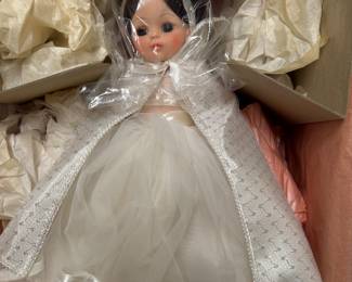 Madame Alexander Snow White doll