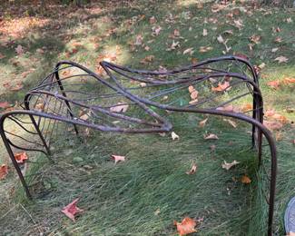 Metal leaf  sculpture 