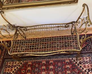 Salvagori gold bench