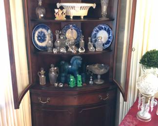 Mahogany curved glass China cabinet