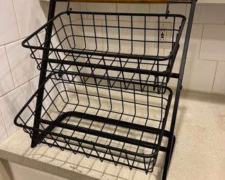 Storage basket 