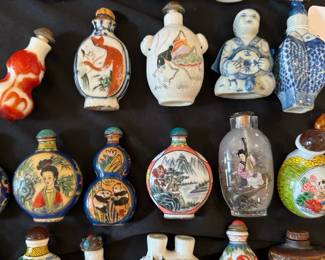 Vintage Chinese porcelain snuff bottles