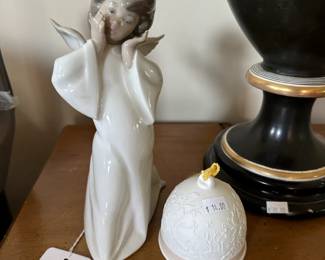 Lladro mime angel