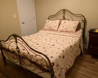 Adjustable queen size bed.