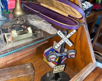 Railroad train crossing O scale