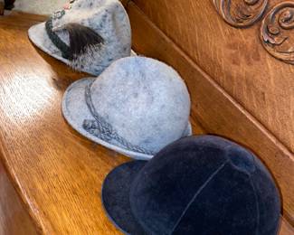 Equestrian hat, German felt hat with “Gamsbart” goat beard,