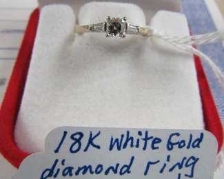18K White Gold Diamond Ring w/Appraisal 