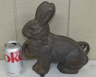 Cast Iron Griswold Rabbit Cake Mold