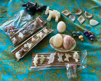 TTT096- Huge Lot of Polished Stone Figurines & More From Mexico