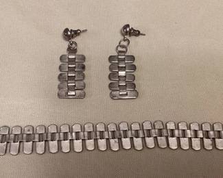 TTT511 Sterling Silver Bracelet & Matching Earrings 