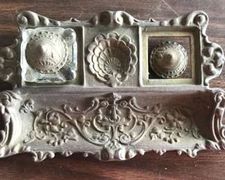 TTT205 - Vintage Gilt Bronze Inkwell Desk Accessory 