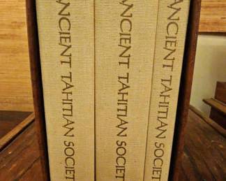 TTT547-Vintage Set Of Ancient Tahitian Society Vol. 1-3