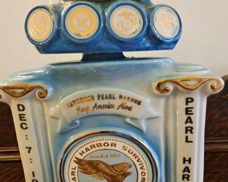 TTT091-Vintage 1972 Jim Beam Decanter Commemerating The Survivors Of Pearl Harbor
