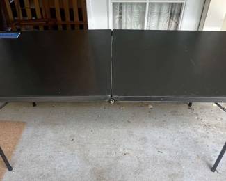 TTT368- Black Foldable Table