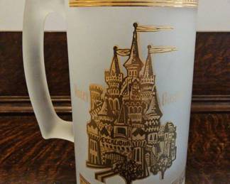 TTT248-Vintage Excaliber Hotel And Casino Frosted Beer Mug 