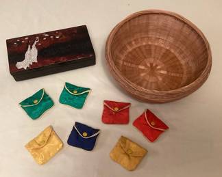 TTT514 Lacquered Trinket Box, Jewelry Pouches & Basket