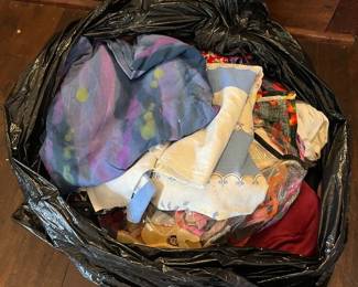 TTT012 Mystery Lot Of Fabric 