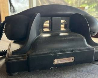 TTT402- Kellogg Model 900 Desk Telephone 