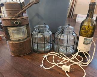 TTT127 Vintage Lantern & Other Lighting 