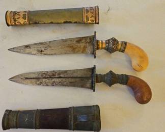 TTT480-Beautiful Set Of 2 Vintage Phillippine Gunong Daggers