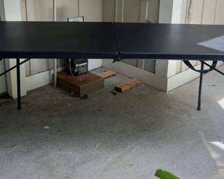 TTT367- Black Foldable Table