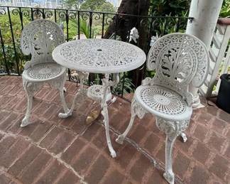 TTT041- White Wrought Iron Table & Two Chairs