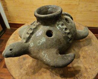 TTT531-Vintage Looking Ceramic Turtle Candle Holder