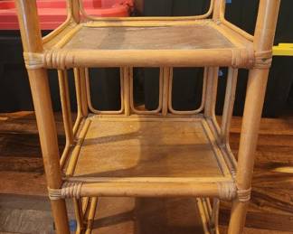 TTT361 Small Wooden Shelf 