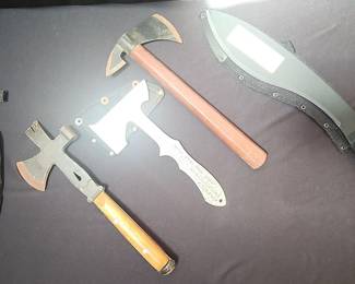 TTT407 - Assorted Axes and Knives 