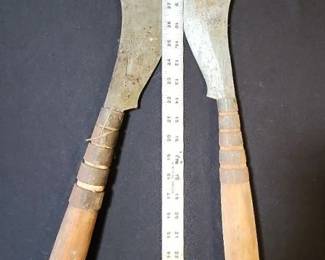 TTT323 - Pair of Panabas Short Swords