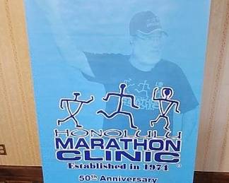 TTT189 - Honolulu Marathon Clinic Sign With Stand