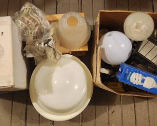 TTT431 Light Bulbs Mystery Lot