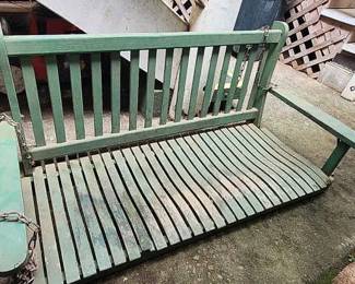 TTT525 - Wooden Bench Swing