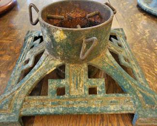 TTT374-Vintage Ornate Cast Iron Christmas Tree Stand