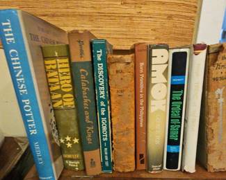 TTT550-Awesome Assortment Of Mostly Hardcover Books