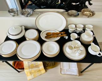 Royal Doulton Pavanne fine china 