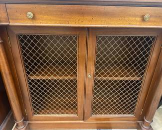 Foyer/hall cabinet