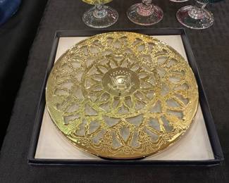 New gold trivet