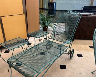 2 side tables available