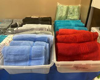 Many NEW towels
